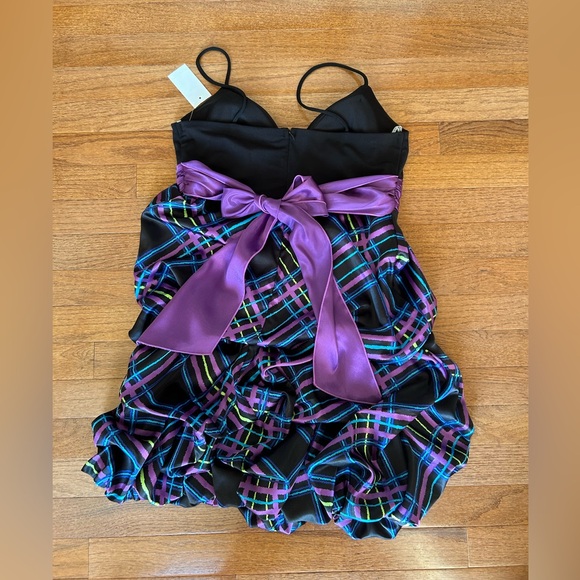 Fun bright punk plaid party dress with a purple sash size 9. Medium short - Picture 2 of 5